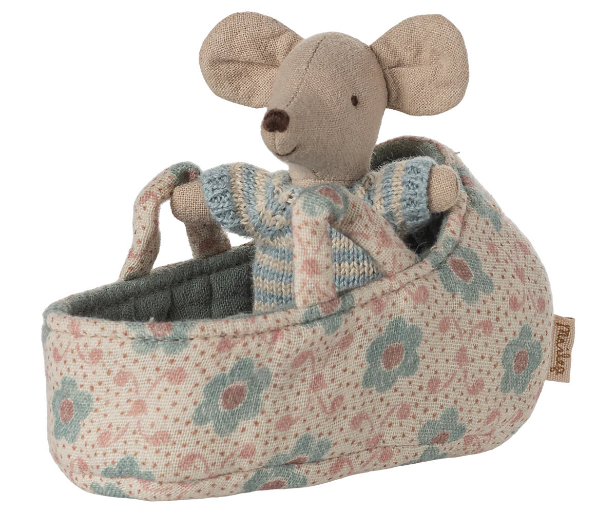 Baby Mouse in Carry Cot - Blue – Little Barn Baby